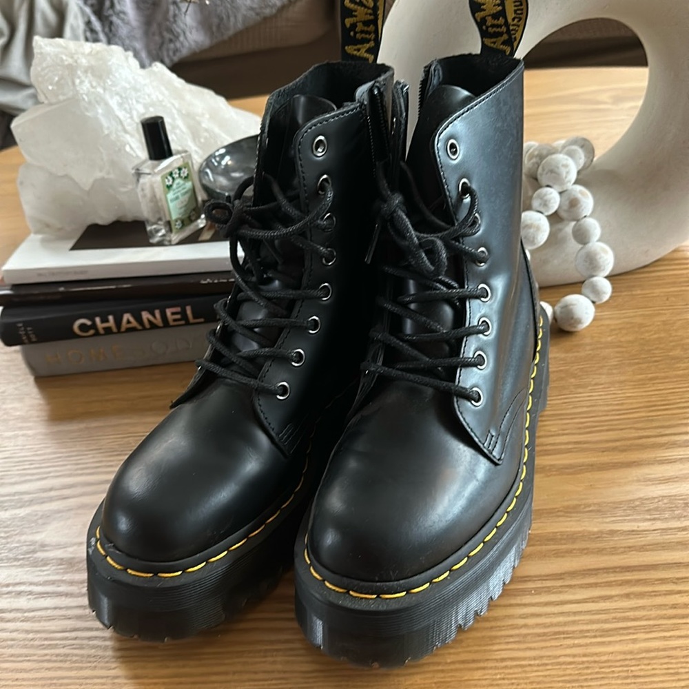 Dr. Martin Jadon platform boots